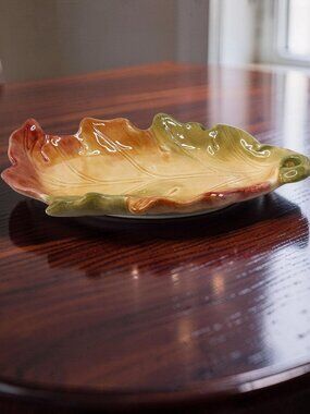 Vintage Cracker Barrel Bountiful Harvest Porcelain Fall Leaf Trinket Table Decor